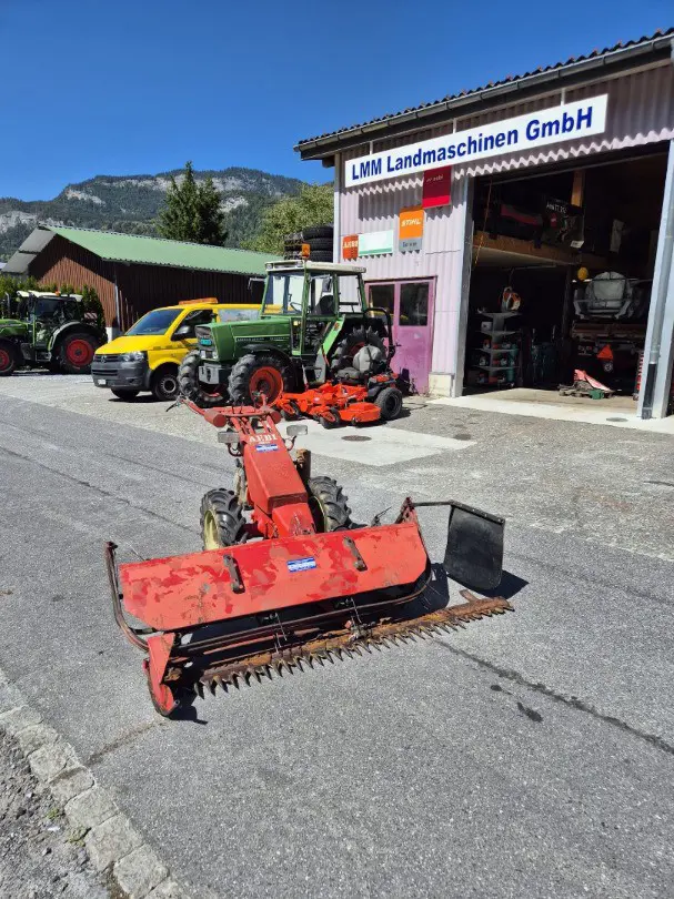 Motormäher Aebi AM 60 mit Bandeingraser