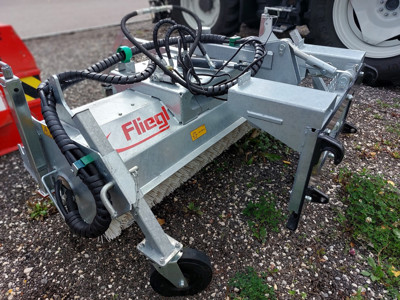 Balayeuse Fliegl