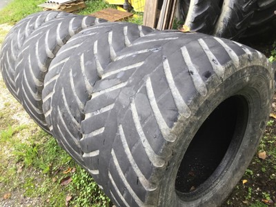 Reifen 560/45 x 22.4 Gebraucht