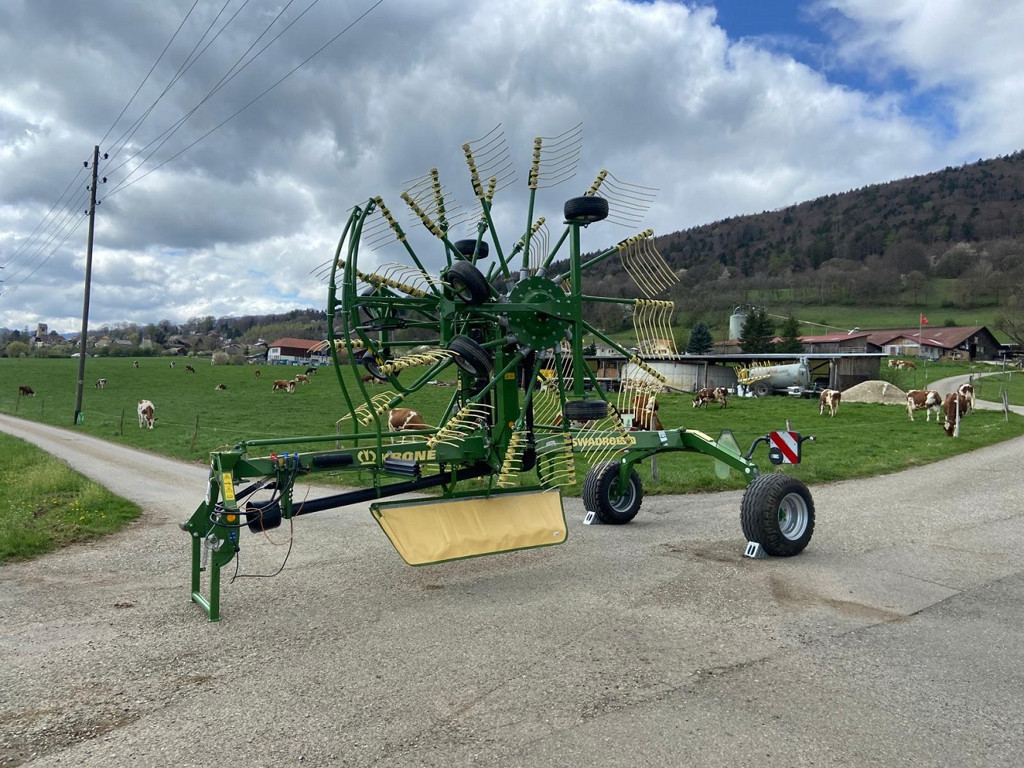 ccdc0084-7673-42f4-8a3d-930a5fb0b9a9-Krone TC 760 (12).jpg