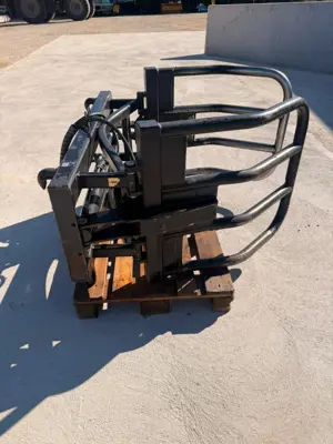 Pince à botte ronde enrubannée MANDAM d'occasion