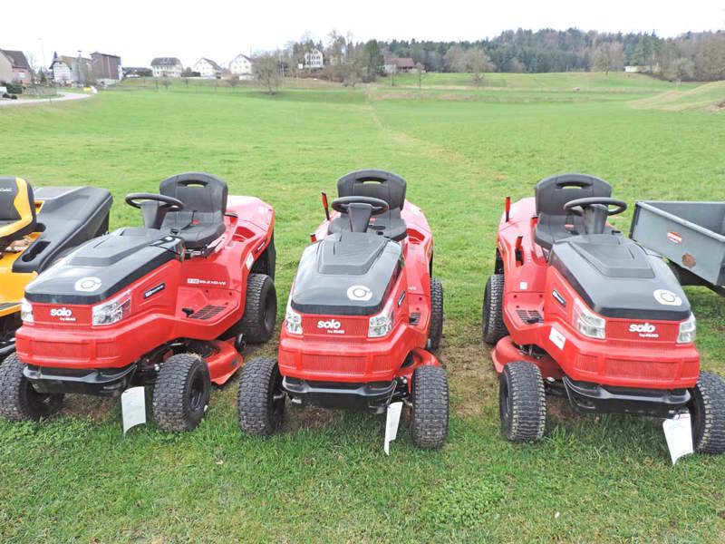 c77c965a-91c3-4c55-b9a1-297095b86ece-17560-Solo-Rasentraktor-T16-95.6-(4).jpg