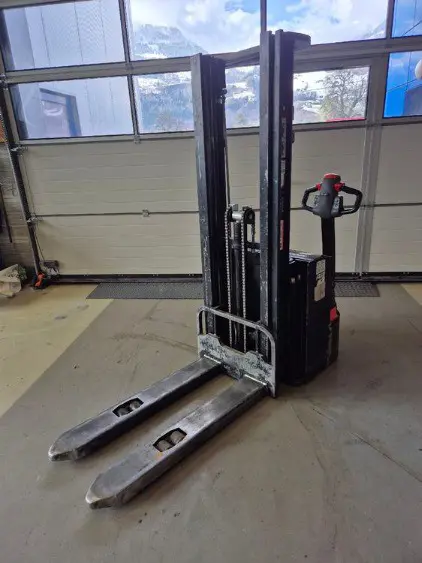 3433da15-d6c3-464d-9a66-6aa38984af62-profi-s12-v300-fh (2).jpg