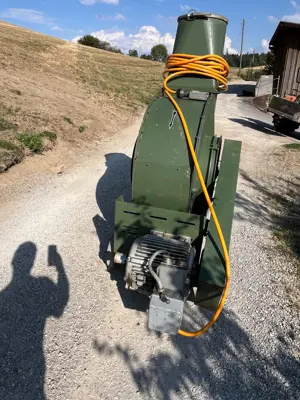 Lanker Heugebläse mit automatischem Verteiler