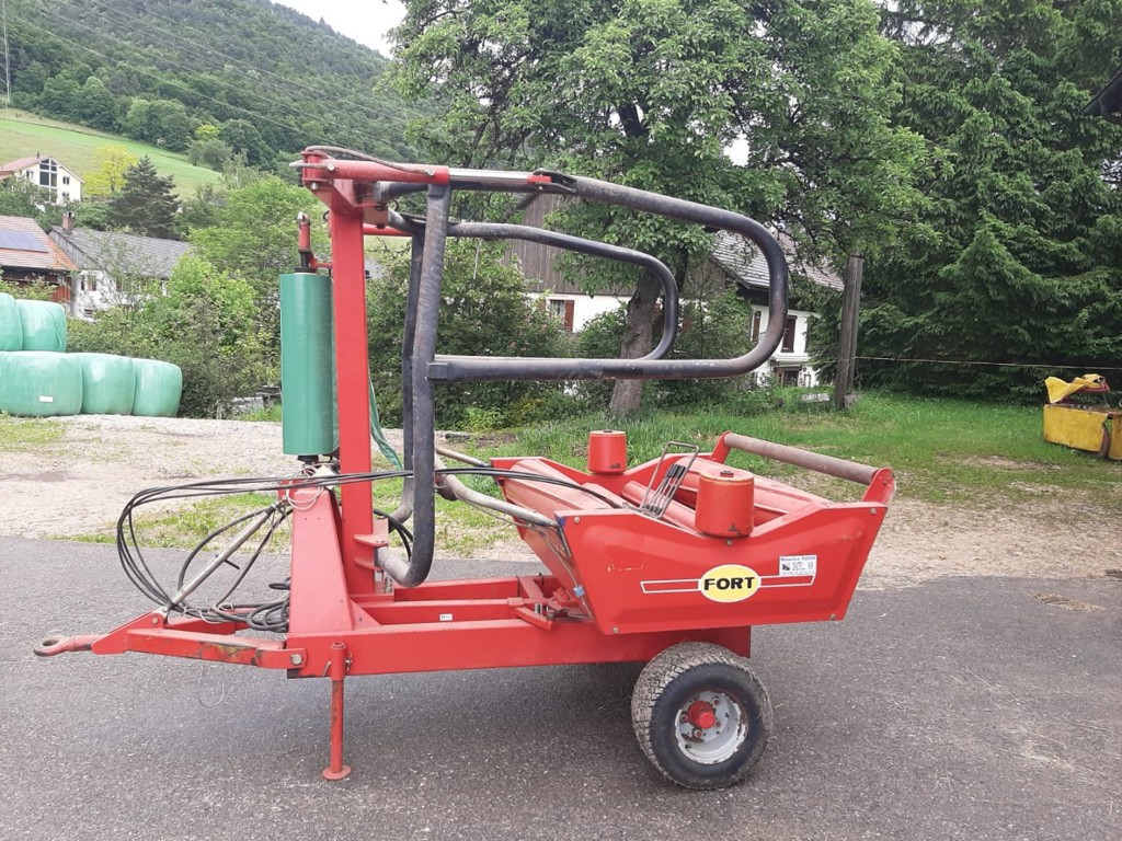 f7509461-fd9f-43a4-b5fc-32dcd38a79de-Enrubaneuse Fort 3.jpg