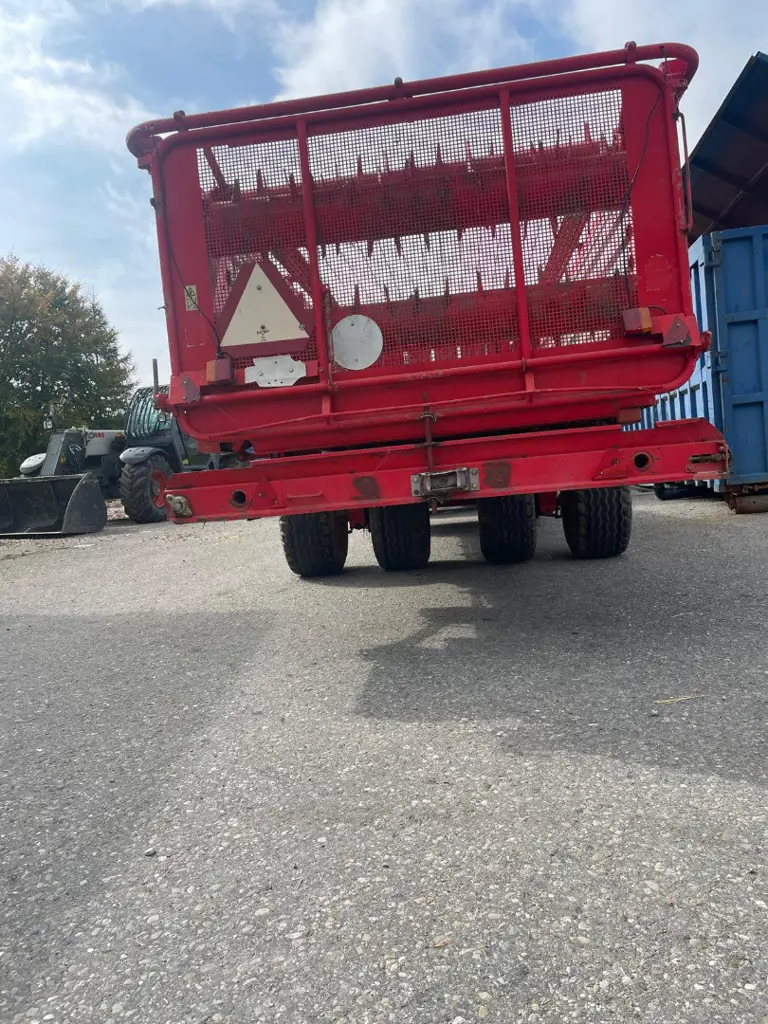 e6479d6c-10f2-4c5f-913a-97abe4e2a842-WhatsApp Image 2026-02-26 at 08.jpg