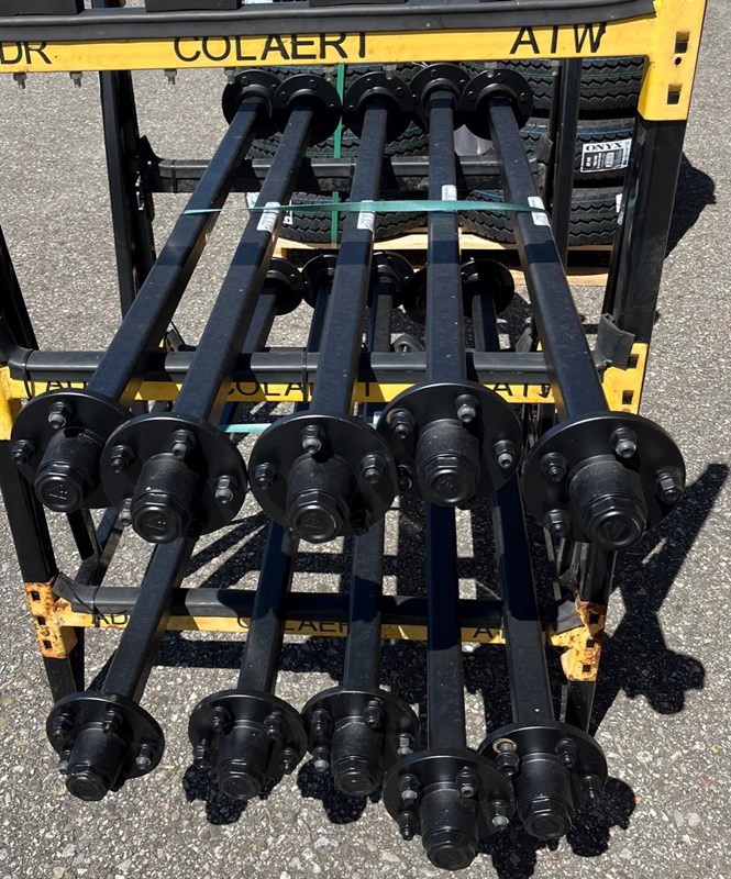 Achse und Räder für Tränkewagen, Kleinanhänger usw.