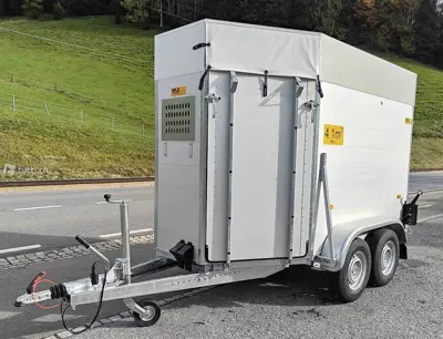 NEUHEIT Aluviehanhänger mit V Form 2700kg für 2GVEDr