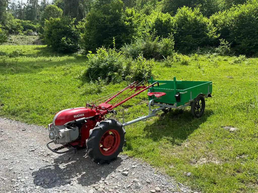 Wunderschöner Motoreinachser KT10 ab MFK / mit viel Zuberhör