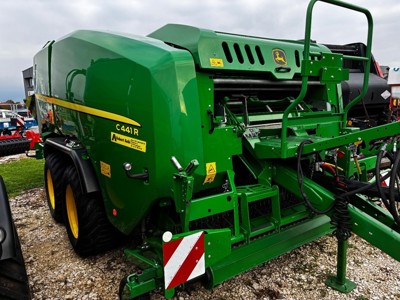 John Deere C441R