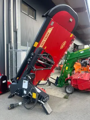 Faucheuse-conditionneuse latérale Vicon Extra 732T