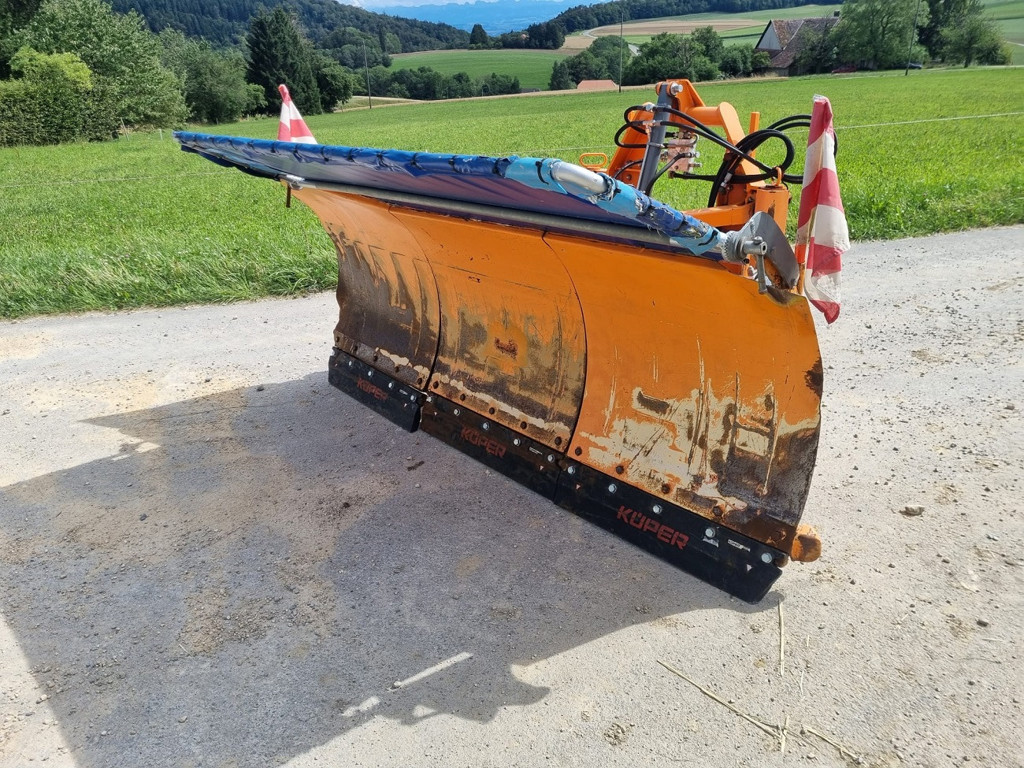 dfe45db5-6550-4823-abcb-5e3f66819aa9-Boschung Montavon (3).jpg