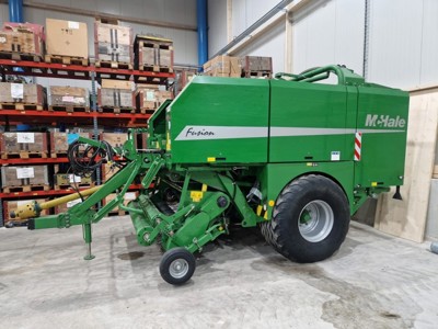Rundballenpresse  McHale Fusion 1