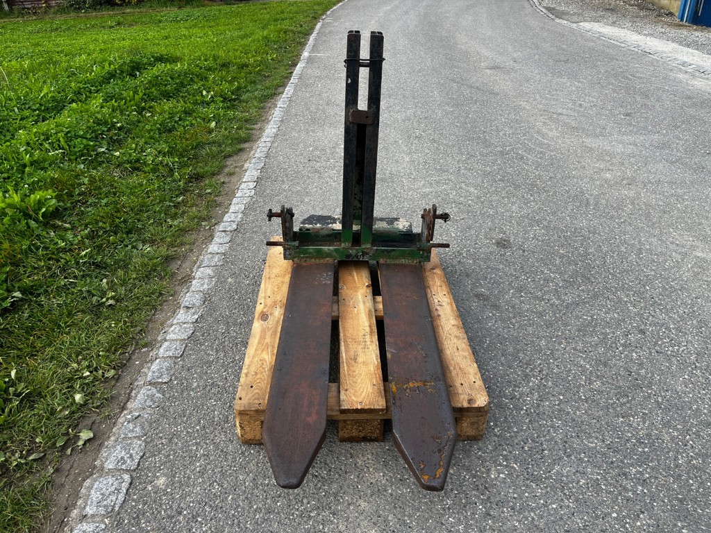 3c792db6-b9ef-4e42-a98d-fcc96fe3da55-35695 Eigenbau Palettengabel 3 Punkt Anbau (5).jpg