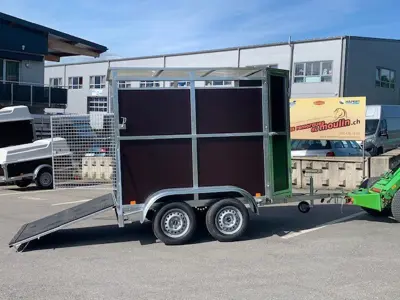 A saisir remorque transport de choses "bétaillère"