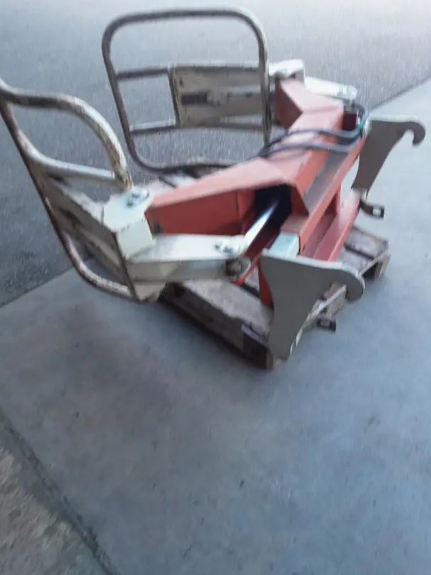 21fe91b7-ee87-48ea-a6fc-fc075fd4f6b0-Zange 2.jpg