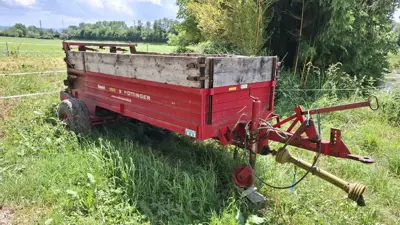 Berg Mistzetter Pöttinger 2200 B