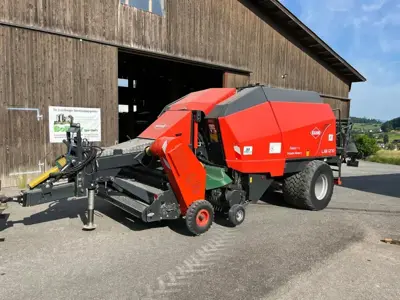 Quaderballenpresse Kuhn LSB 1270 Vorbauhäcksler