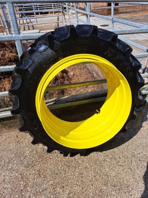 Roues jumelées - jumelage 280/85R28 et 340/85R38