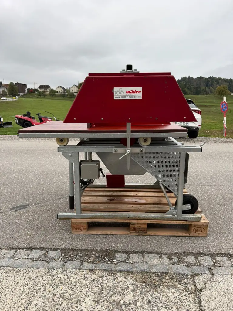 cc97d969-3b1e-4fd8-a7cf-ae31f3b7474a-37022 Götschmann Brennholzfräse Tischfräse (8).jpg