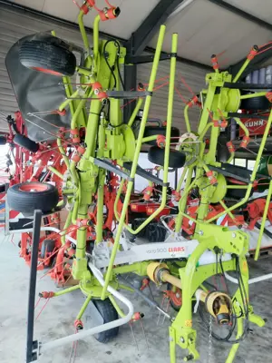 Pirouette  Claas Volto 900
