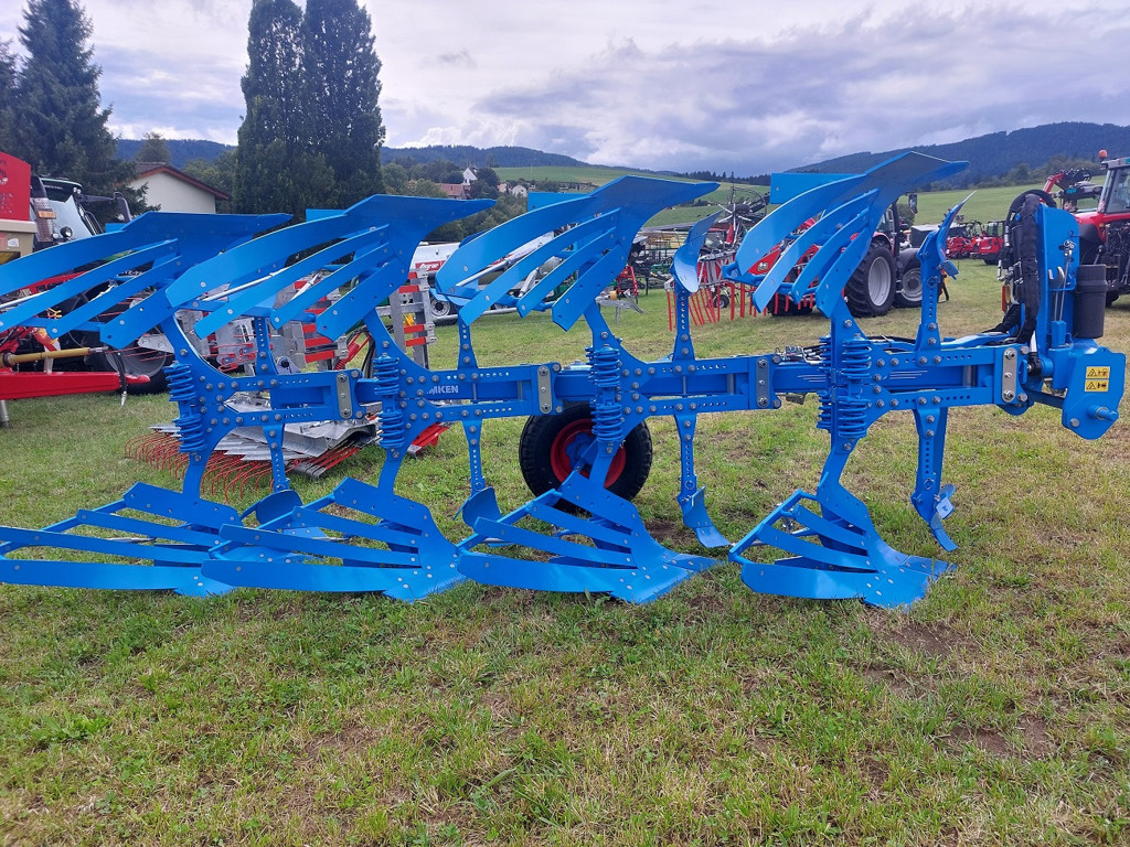 9f094fe5-19bb-412c-b11e-fb154752ab5b-Lemken Juwel 6  (3).jpg