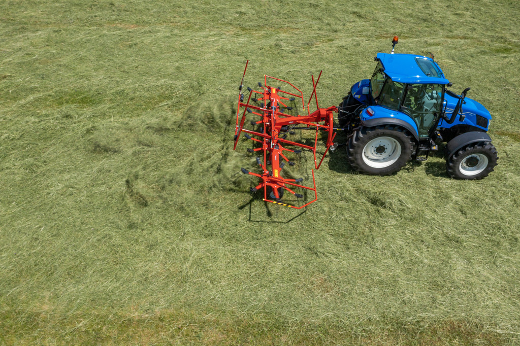 770f2ace-9dba-4d30-b544-32a3f9b5ad3c-6927_24992_HIGH_GF5203_WORK_AERIAL_NEW-HOLLAND (2).jpg