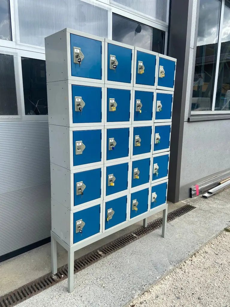 4afcd3e1-7093-4a4b-8794-d8301aa841a5-Garderobenschrank_03.jpg