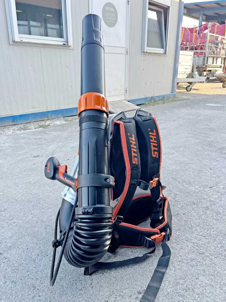 ee3429d4-15e7-46f9-828c-018004314413-35734-Stihl-Blasgerät-BR-800-C-E-(4).jpg