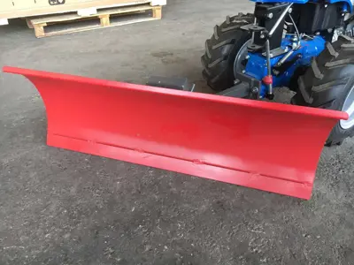 Schneeplug für Kleinmotormäher und Raupentransporter