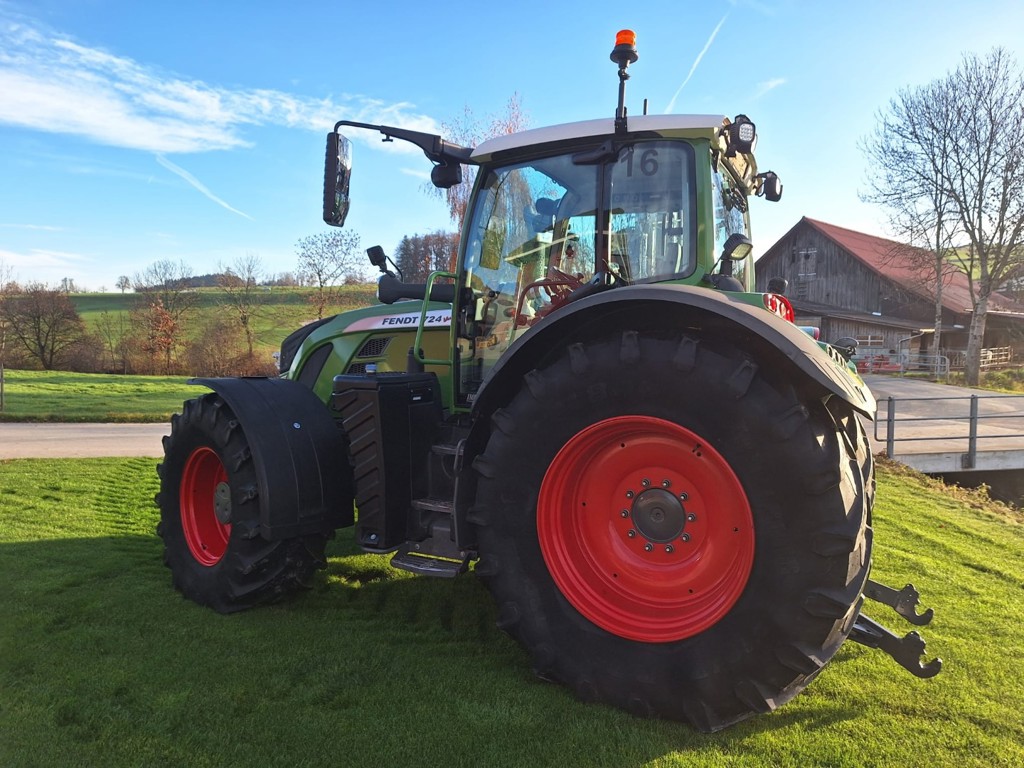 bec13b59-9088-4024-9d76-741bb3dd73c6-WhatsApp Bild 2025-12-11 um 14.jpg