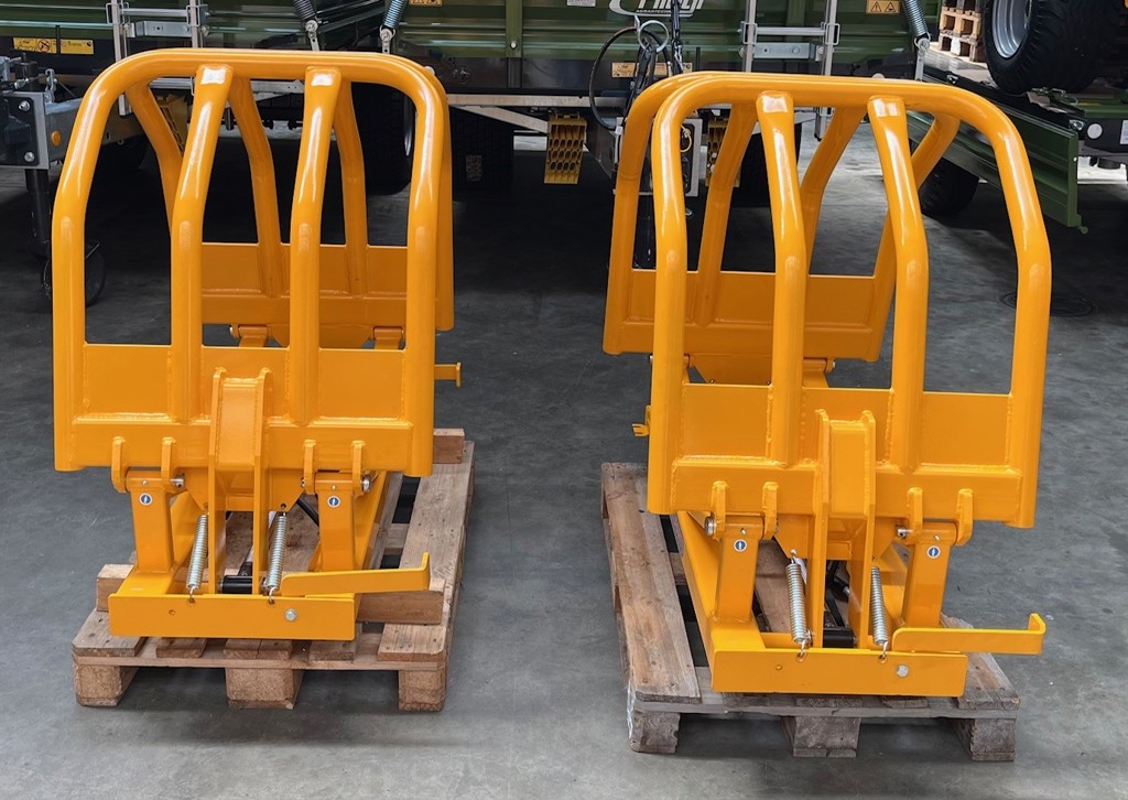 e0658b4b-b58a-4696-a941-3f89217b2f4b-razo_rundballenzange-gelb-profi-combi 12.png