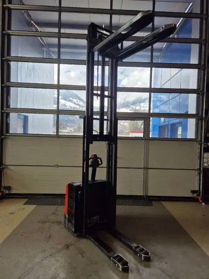 ee1f8126-4487-4a6c-9cf6-347a38e5d831-profi-s12-v300-fh (4).jpg