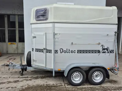 Pferdeanhänger Daltec Cargo 2