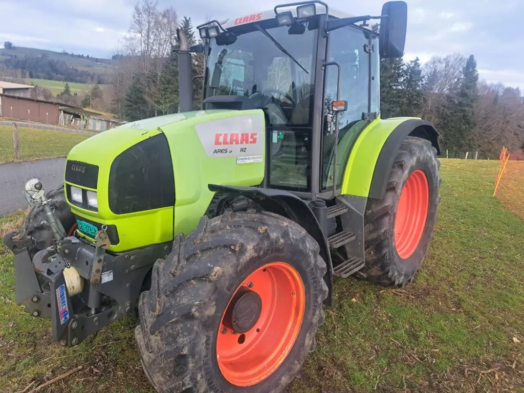 Claas Ares 566