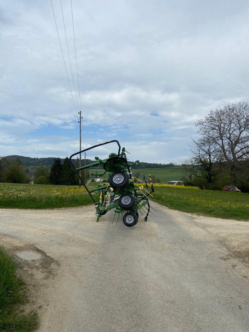 d95a8f2b-4939-4940-bed4-f31798539fa9-Krone Vendro 1020 (19).jpg