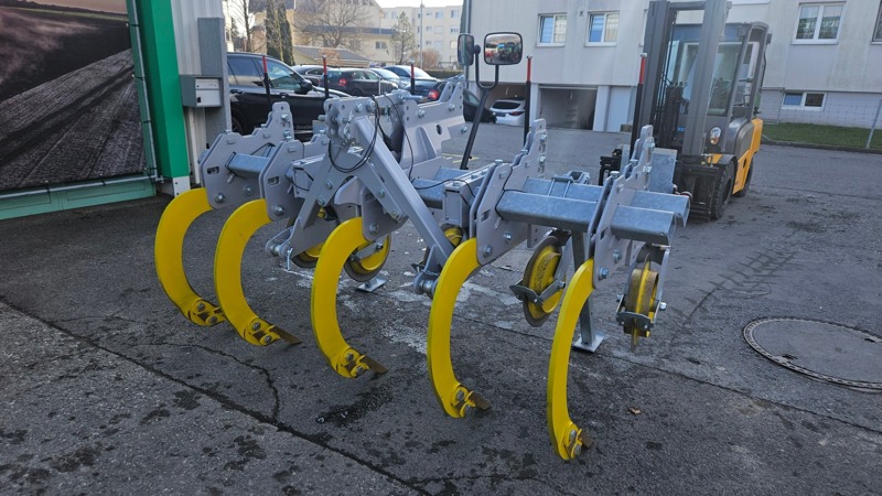 Tiefenlockere Front/Heckanbau / Löwenzahn