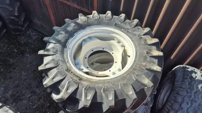 Radsatz 440/65R24
