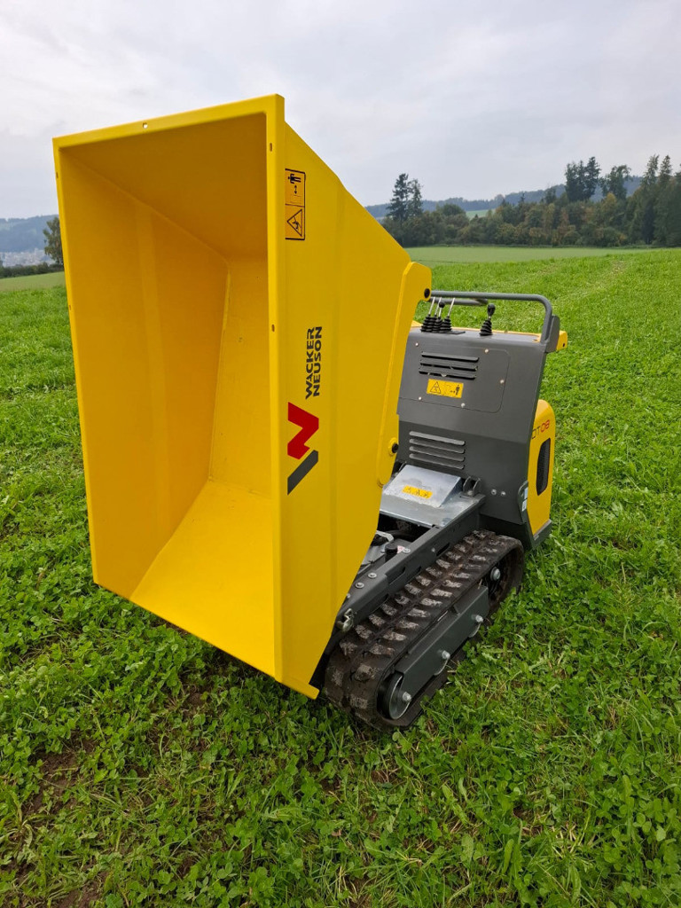 6d6fe1ba-6ed5-498d-8d93-9493719a78d2-WhatsApp Image 202-12-15 at 17.jpg