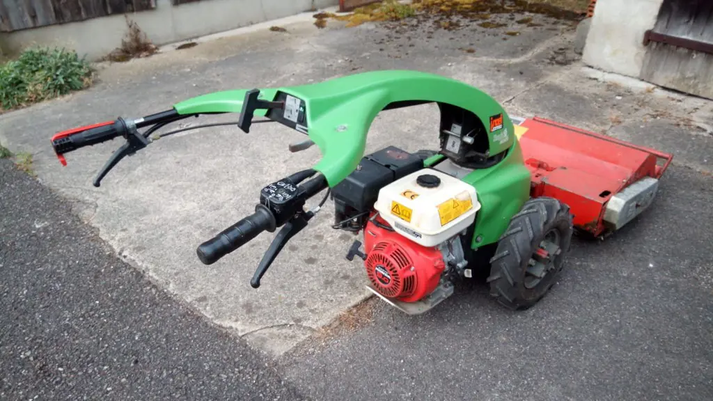 dced90fd-5e92-4f47-8102-d334dc5c1c3c-32094.jpg