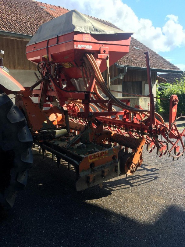 7ec948b6-ea40-4ac8-9344-8a57c9da9423-Accord 3.jpg