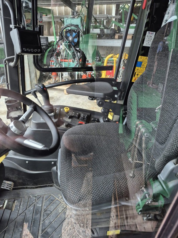 905918bb-f23c-42c4-aba5-d03b25fee302-Occ. Kärcher MIC 70 3.jpg