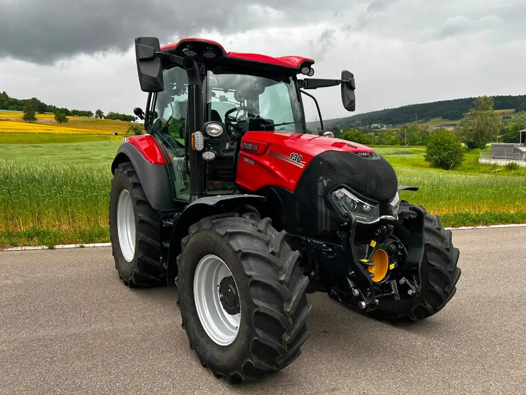 VESTRUM 130 AD8 Vorführtraktor