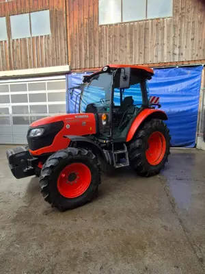 Kubota M4072