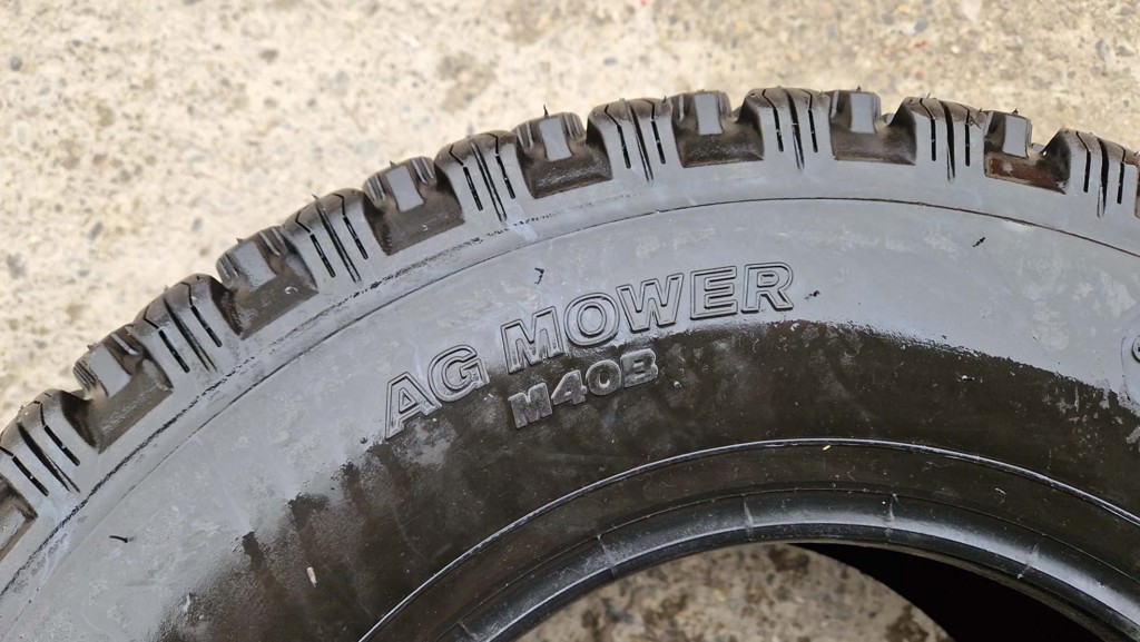 fd6ea9c4-1f0f-4b6a-9371-d371e9f8a1a1-35959 Brigestone Pneu ohne Felge 24x8.50-12 (2).jpg