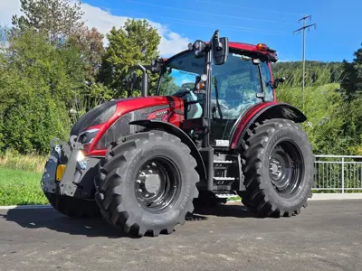 Traktor Valtra A115 H4