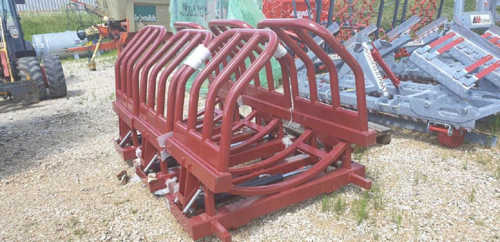 e33acd36-5793-4be3-92eb-536cfffadc69-Düvelsdorf pince balles (2).jpg