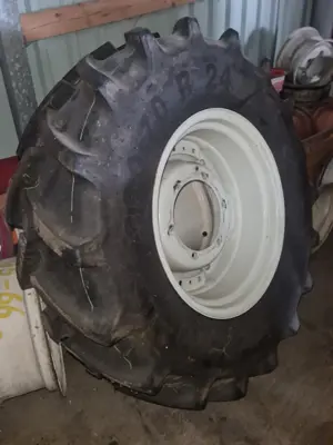 Antriebsräder 380 / 70 x 24 / 6 Loch