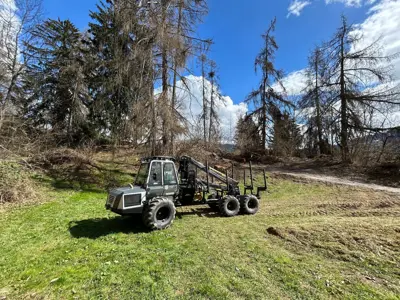 Forwarder Malwa 560.4F mit 95PS und 400NM