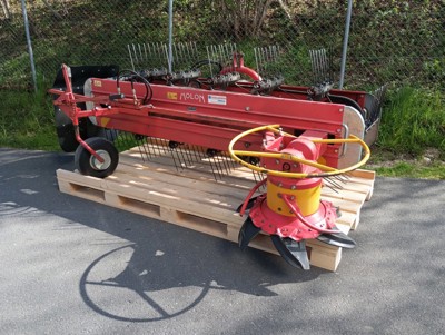 Molon, Bandheuer MOLON 230/4 mit Kombiheuer Kuriger, 2007